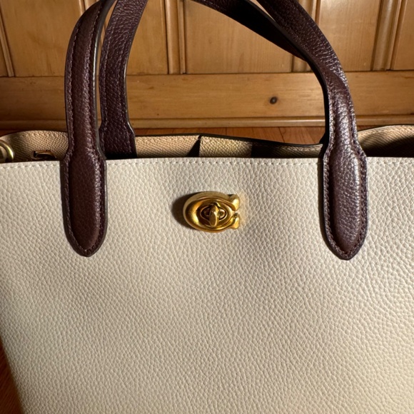 Coach Willow Tote - Picture 5 of 13
